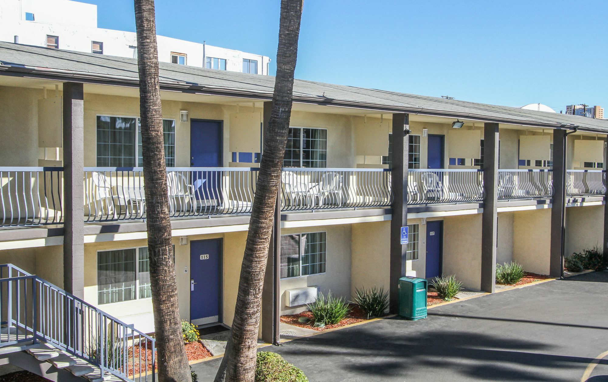 Motel 6 San Diego, Ca Airport Harbor Exterior foto